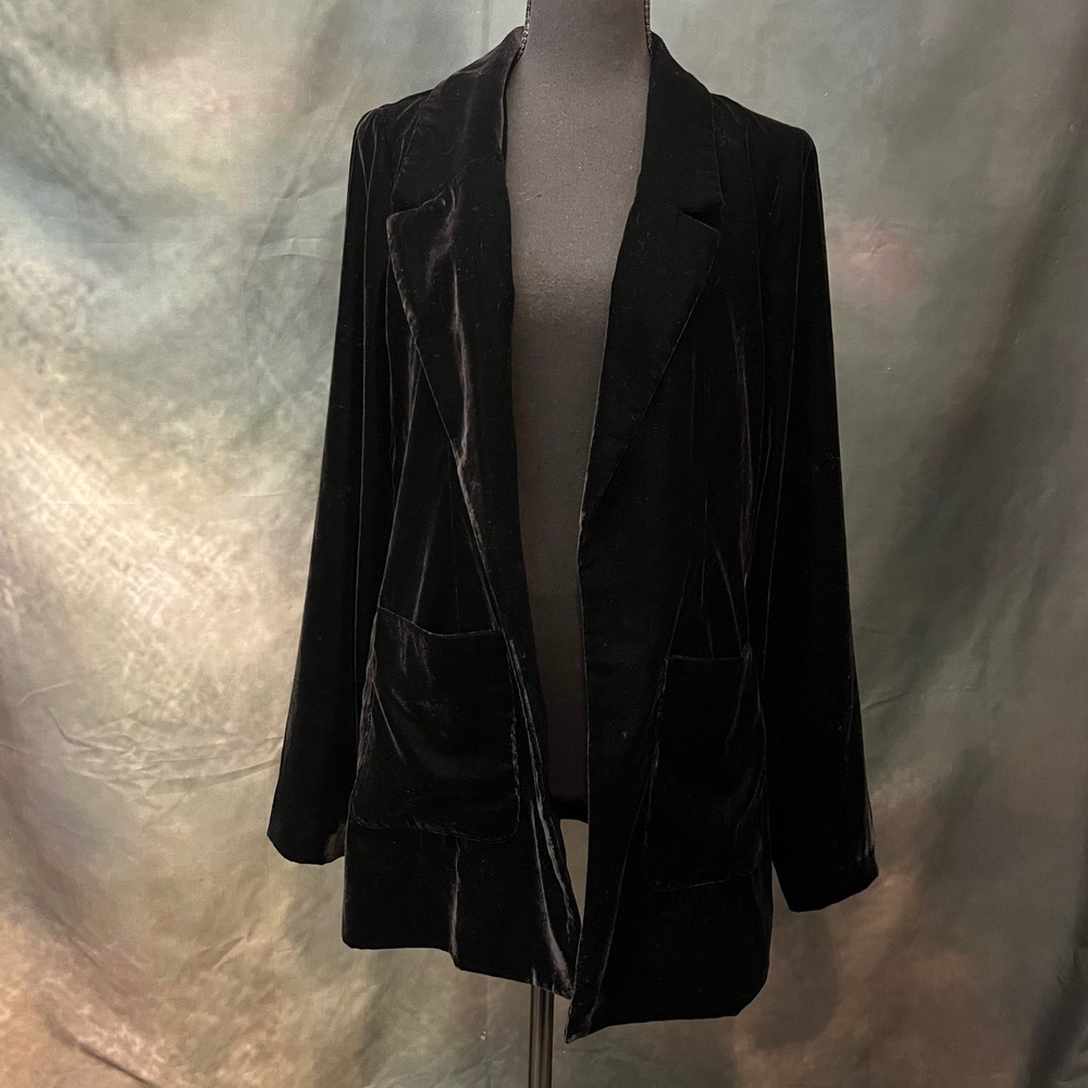 Lord Taylor Black Velvet Blazer Long Sleeve Open Front Pockets Size Medium‎